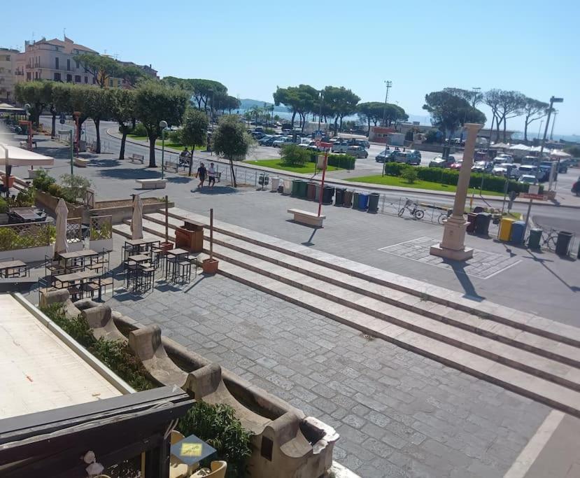 Fountains' Square Appartement Formia Buitenkant foto